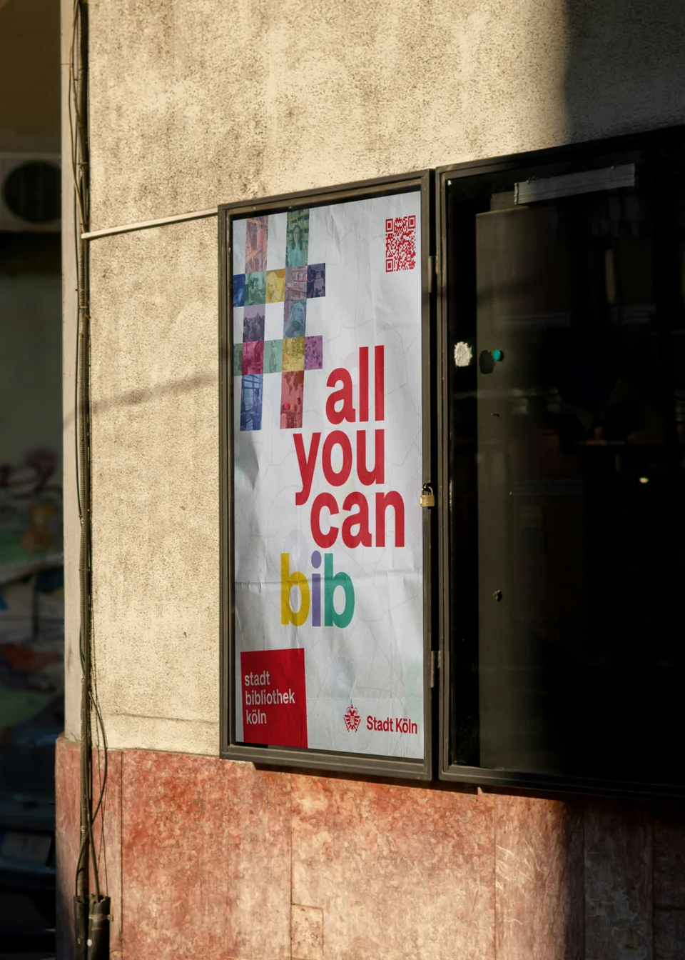 Stadtbibliothek Köln — Plakat am Gebäude